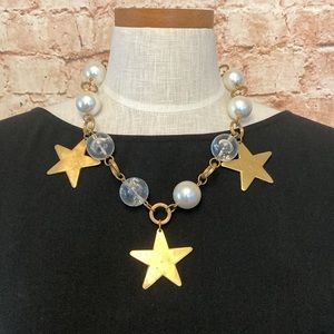 Statement piece necklace